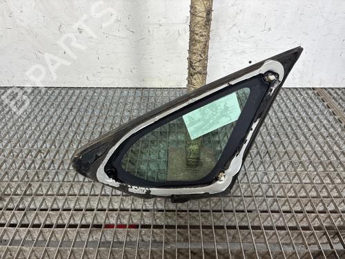 Used Front right quarter glass Front right quarter glass 37171945 37171945