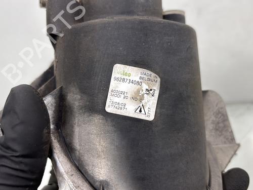 Used Left front fog light Left front fog light PEUGEOT 206 Hatchback (2A/C) 1.4 i (75 hp) 30935454 30935454