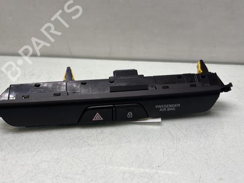 warnblinkschalter-kia-stonic-yb-2017-32745500 main image