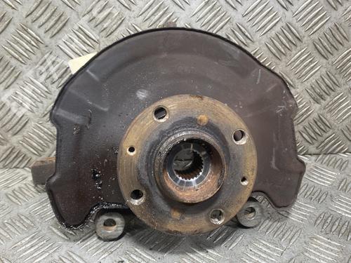 Venstre Styrespindel lagerhus SUZUKI SWIFT III (MZ, EZ) 1.3 (RS413, ZC11S) (92 hp) 30596887