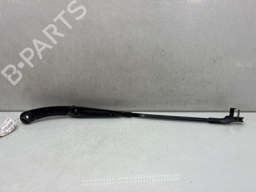 Used Front windshield wiper arm Front windshield wiper arm 37249735 37249735