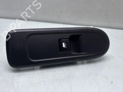 Interrupteur de vitre avant droite CITROËN C3 II (SC_) 1.0 VTi 68 (68 hp) 30535745