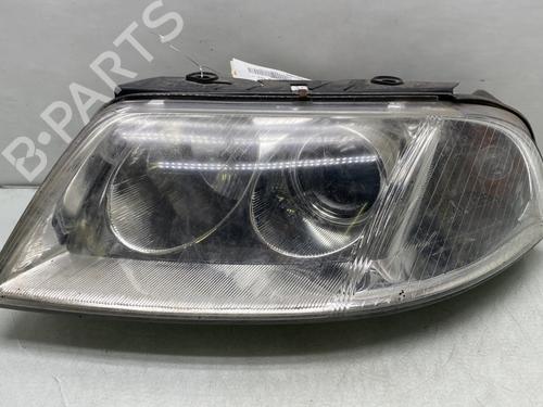 Lyskaster venstre VW PASSAT B5.5 (3B3) 1.9 TDI (130 hp) 23768405