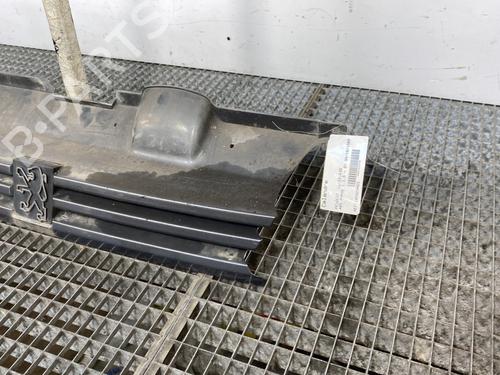Grille PEUGEOT 405 I (15B) 1.6 | BP25891967C40 