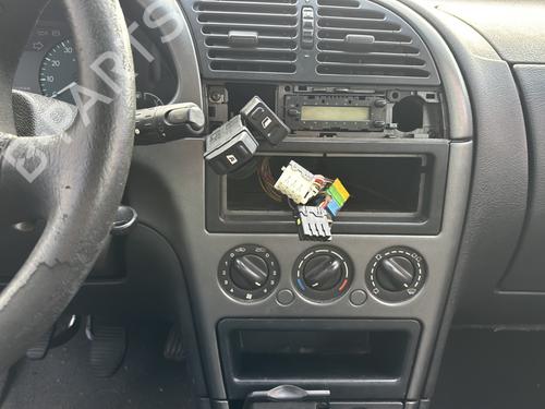 Used Parts CITROËN XSARA (N1)  1.4 i  4373482