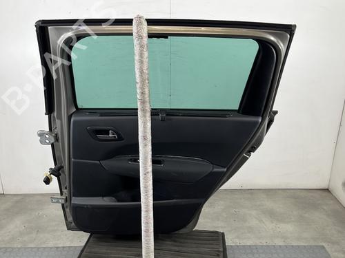 Used Right rear door Right rear door PEUGEOT 5008 (0U_, 0E_) 1.6 HDi (114 hp) 33484377 33484377