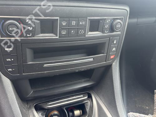 Jack Kit CITROËN C5 III Break (RW_) 2.0 HDi 150 / BlueHDi 150 (RWRHEJ, RWRHE8) | BP32182888C119 