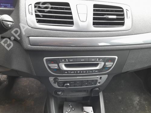 Card reader RENAULT MEGANE III Hatchback (BZ0/1_, B3_) | BP37723496E4 - Image 41