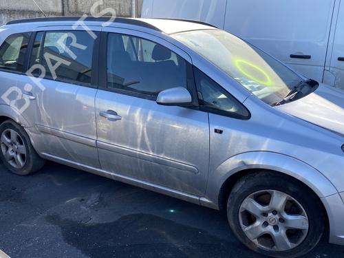 Left headlight OPEL ZAFIRA / ZAFIRA FAMILY B (A05) 1.9 CDTI (M75) | BP29430904C28 