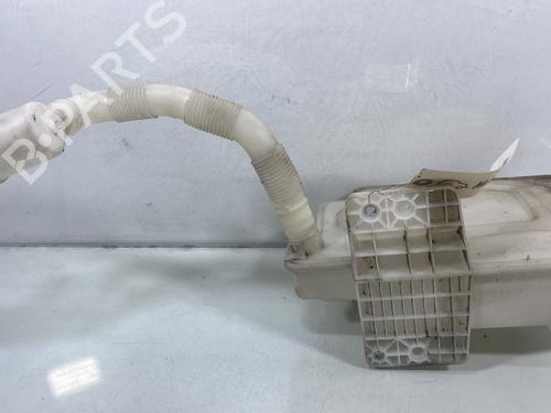 Windscreen washer tank VW GOLF VI (5K1) 1.6 TDI | BP27746668C113