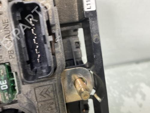 Fuse box CITROËN C4 Coupe (LA_) 1.6 HDi | BP30082634E1