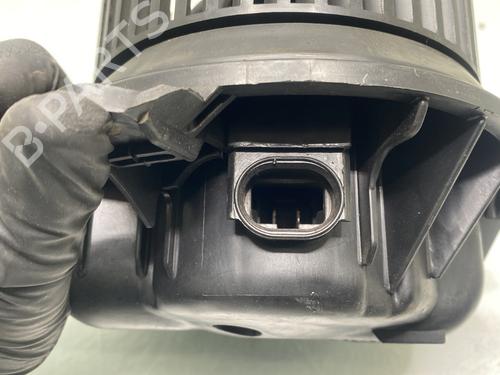 heater-blower-motor-peugeot-607-9d-9u-2000-31211868 main image