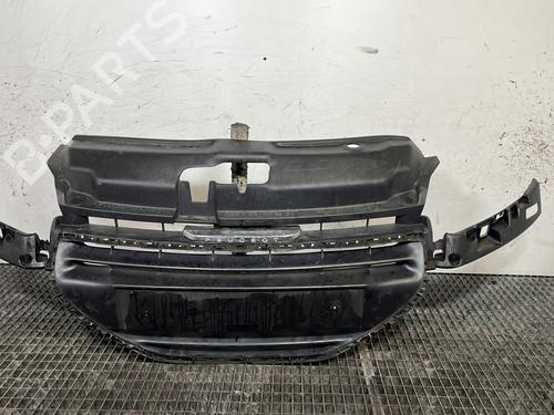 Used Grille PEUGEOT 208 I (CA_, CC_) 1.6 HDi (92 hp) 31993605