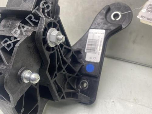 Used Clutch pedal Clutch pedal OPEL CORSA F (P2JO) 1.5 (68) (102 hp) 19950331 19950331