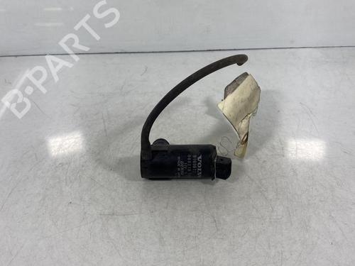 Used Washer pump Washer pump VOLVO V40 Estate (645) 1.9 DI (95 hp) 19981114 19981114