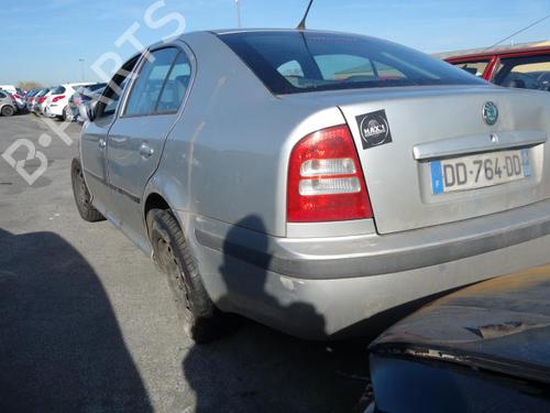 Right front door SKODA OCTAVIA I (1U2) 1.9 TDI | BP21950471C3 