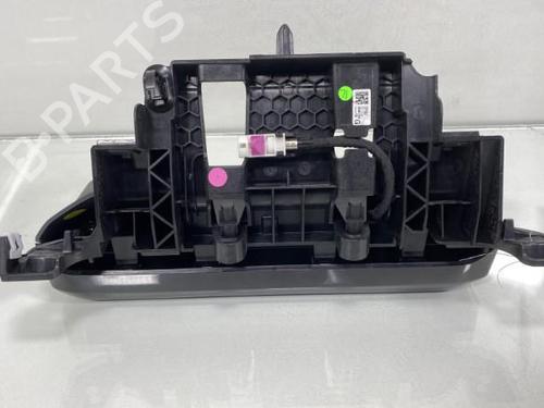Used Display monitor Display monitor PEUGEOT 3008 II SUV (MC_, MR_, MJ_, M4_) 1.5 BlueHDi 130 (131 hp) 19993597 19993597