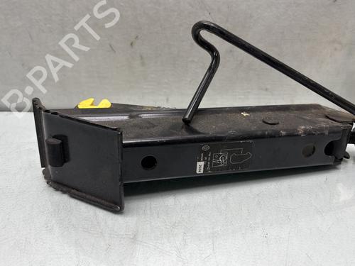 Annen RENAULT TWINGO I (C06_) 1.2 (C066, C068) (58 hp) 28519492