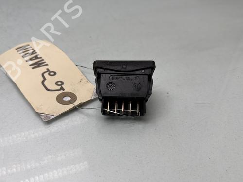 Used Left front window switch Left front window switch CITROËN SAXO (S0, S1) 1.5 D (58 hp) 28680342 28680342
