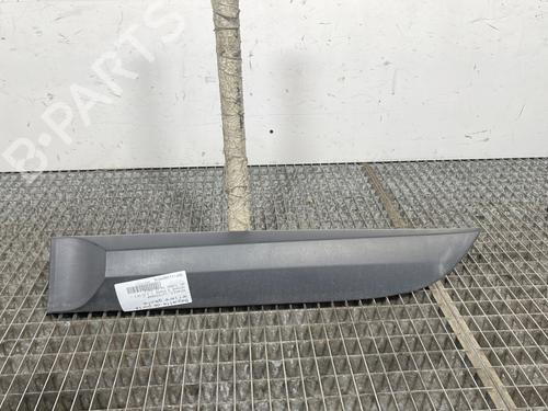 Used Door moulding trim RENAULT MEGANE III Hatchback (BZ0/1_, B3_) 1.5 dCi (BZ09, BZ0D, BZ1W, BZ29, BZ14) (110 hp) 29413453