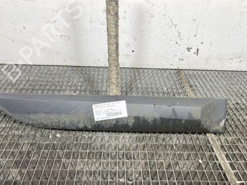 Used Door moulding trim RENAULT MEGANE III Grandtour (KZ0/1) 1.5 dCi (KZ09, KZ0D, KZ1G, KZ29, KZ14, KZ1W, KZ10, KZ1F,... (110 hp) 32125908