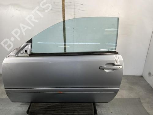 Used Left front door Left front door 21957819 21957819
