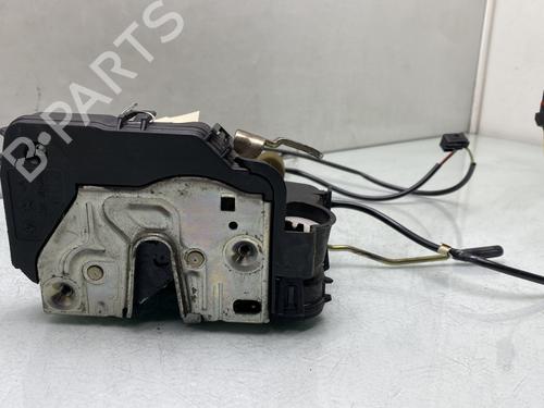 Używane Zamek drzwi przednich lewych MERCEDES-BENZ E-CLASS (W211) E 220 CDI (211.006) (150 hp) 30791395