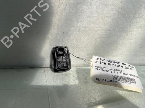 Venstre bagtil elrude kontakt Venstre bagtil elrude kontakt PEUGEOT 207 (WA_, WC_) 1.6 HDi (90 hp) 34459103 34459103
