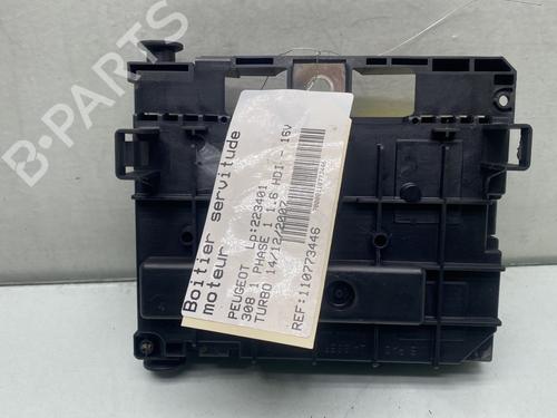 Fuse box PEUGEOT 308 I (4A_, 4C_) 1.6 HDi | BP28705059E1 