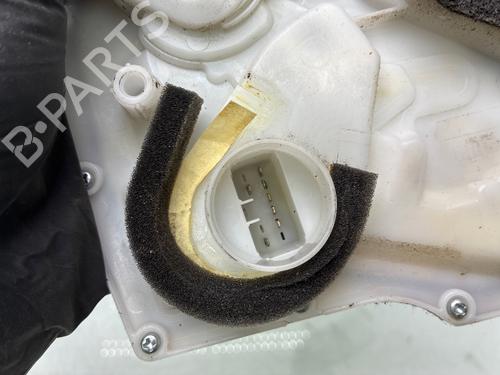 front-left-lock-suzuki-swift-iii-mz-ez-2005-38092561 main image
