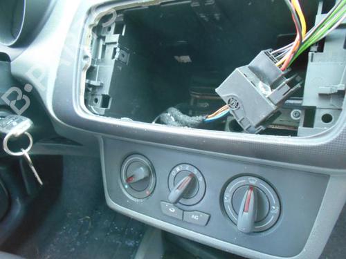 Front right lock SEAT IBIZA IV (6J5, 6P1) 1.2 TDI | BP20020174C97 