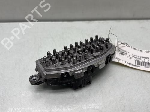 Used Heater resistor RENAULT MEGANE IV Hatchback (B9A/M/N_) 1.2 TCe 130 (B9MR) (130 hp) 31212402