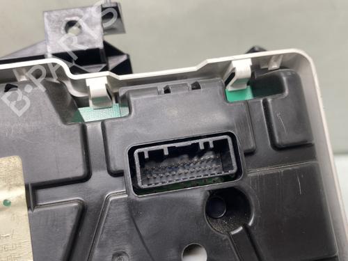 Used Instrument cluster Instrument cluster 26318702 26318702