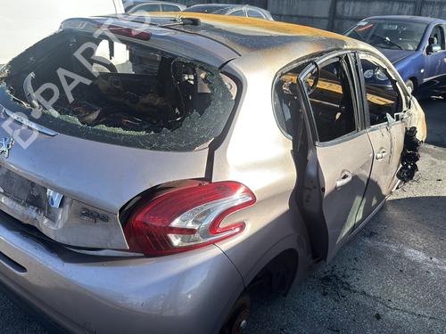 Brugte PEUGEOT 208 I (CA_, CC_) 1.6 HDi 4909486