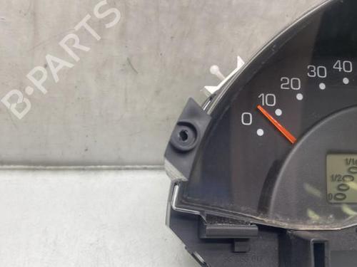 Used Instrument cluster Instrument cluster SMART FORTWO Coupe (450) 0.7 (450.352, 450.332) (61 hp) 19949349 19949349