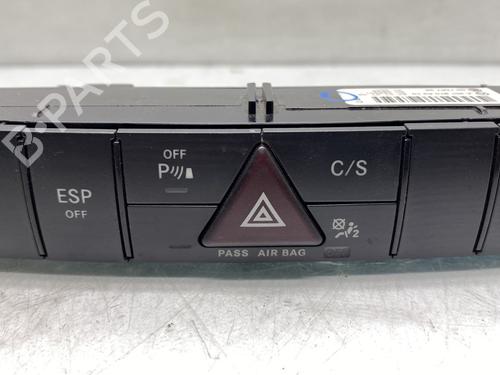 Used Warning switch Warning switch MERCEDES-BENZ R-CLASS (W251, V251) R 280 CDI 4-matic (251.020) (190 hp) 26708701 26708701