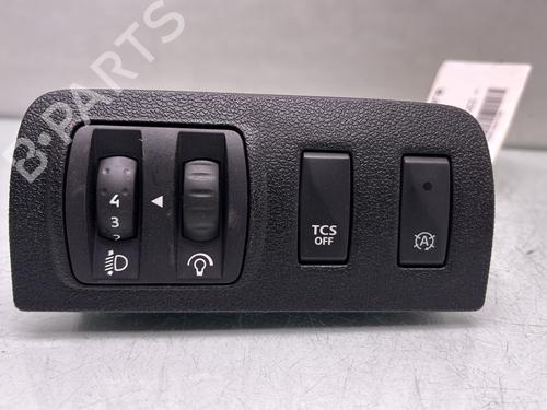Hovedlysbryter RENAULT MEGANE III Hatchback (BZ0/1_, B3_) 1.5 dCi (BZ09, BZ0D, BZ1W, BZ29, BZ14) (110 hp) 29453202