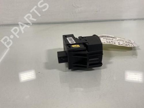 Used Switch Switch RENAULT SCÉNIC III (JZ0/1_) 1.5 dCi (110 hp) 20002056 20002056