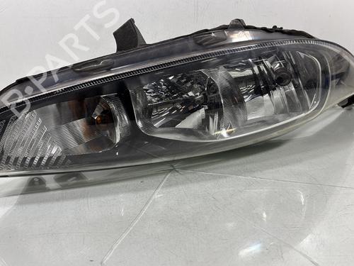 Used Right headlight FORD FIESTA VI (CB1, CCN) 1.25 (82 hp) 31049051