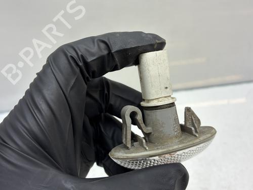 Used Right front indicator Right front indicator PEUGEOT 206 Hatchback (2A/C) 1.4 i (75 hp) 33659419 33659419