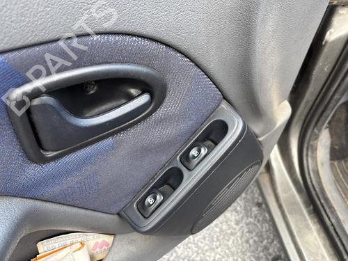 Right headlight RENAULT CLIO II Hatchback Van (SB0/1/2_) 1.9 D (SB0R) | BP30539664C29  - Image 19