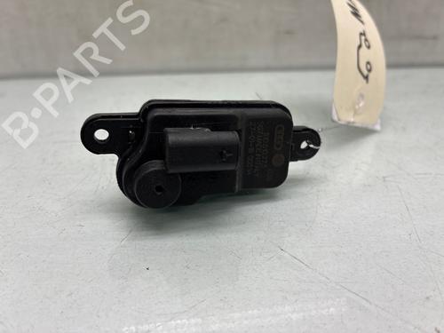 Fuel door actuator VW PASSAT B8 (3G2, CB2) 2.0 TDI | BP36862974E18 - Image 2