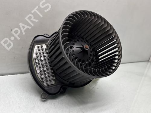 Used Heater blower motor RENAULT MEGANE IV Hatchback (B9A/M/N_) 1.5 dCi 110 (B9A3) (110 hp) 29897566