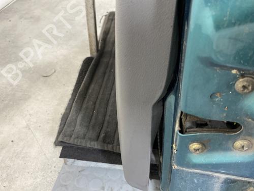 Used Right front door Right front door 23769743 23769743