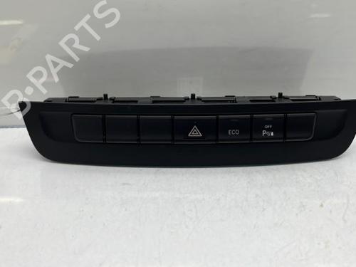 Used Warning switch MERCEDES-BENZ CLA Coupe (C117) CLA 200 CDI (117.301) (136 hp) 19989629