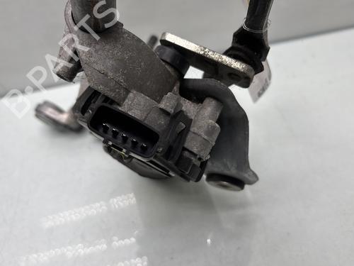 Used Front wiper motor Front wiper motor RENAULT TWINGO III (BCM_, BCA_) 0.9 TCe 90 (BCM9, BCM2) (90 hp) 32314537 32314537