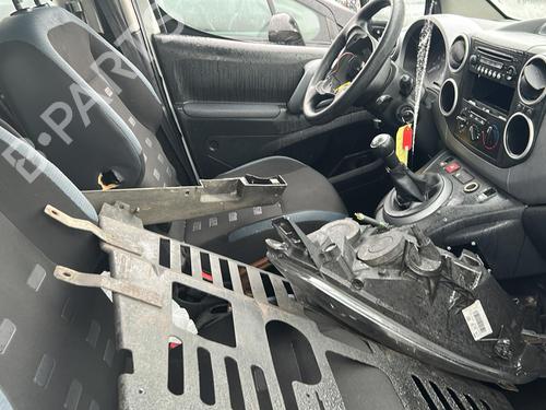Engine control unit (ECU) CITROËN BERLINGO MULTISPACE (B9) 1.6 HDi 110 | BP21196912M57 