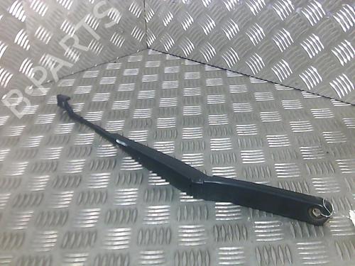 Used Front windshield wiper arm SEAT IBIZA IV (6J5, 6P1) 1.4 TDI (80 hp) 20004007
