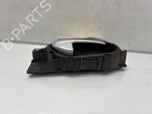 Højre bagtil invendig håndtag Højre bagtil invendig håndtag PEUGEOT 207 (WA_, WC_) 1.4 HDi (68 hp) 34242866 34242866