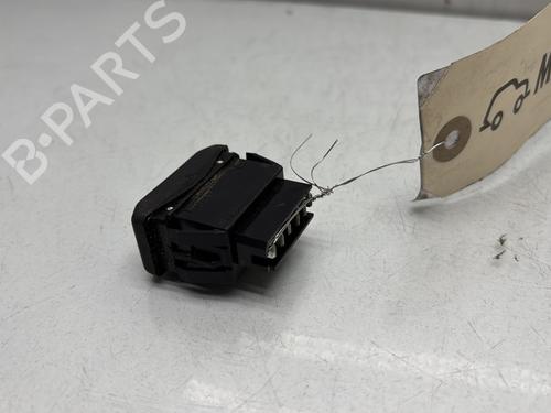 Right front window switch RENAULT CLIO I (B/C57_, 5/357_) 1.9 D | BP28282226I26 